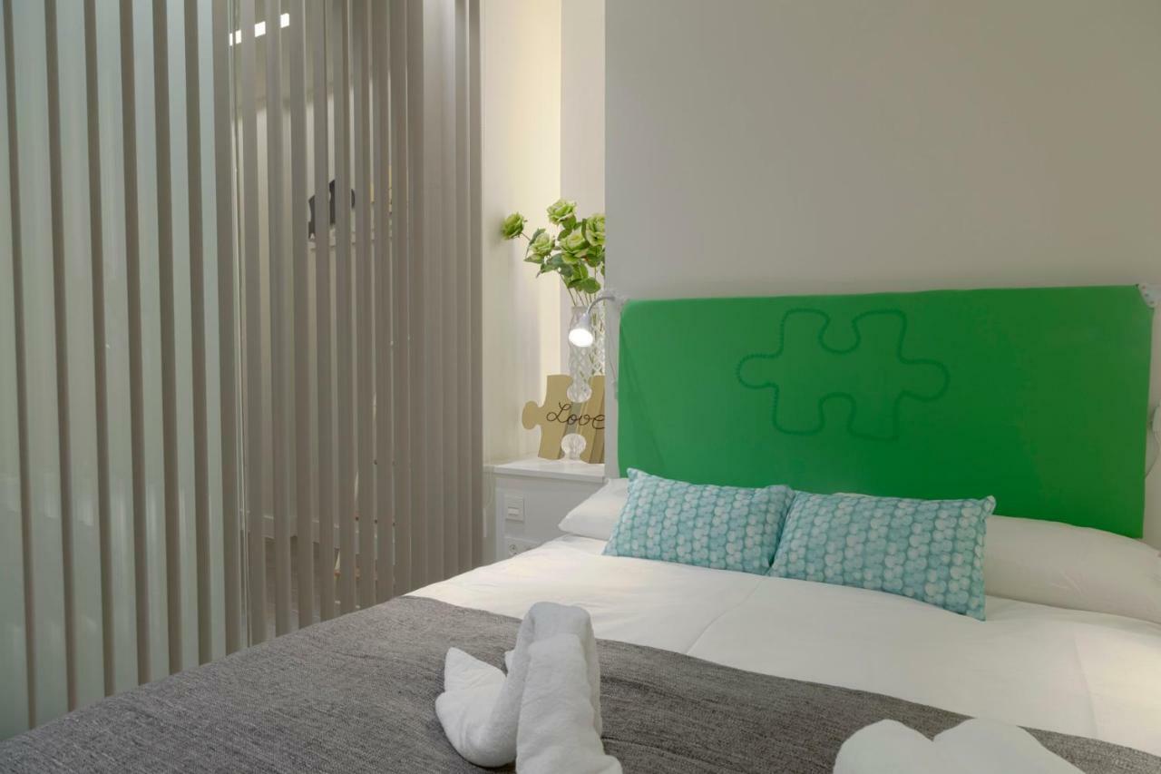 Suncity Teatro Premier Apartamento Málaga Exterior foto